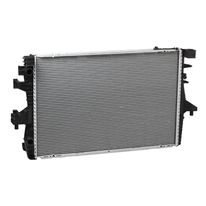 Радиатор охлаждения двигателя Luzar LRc18H7