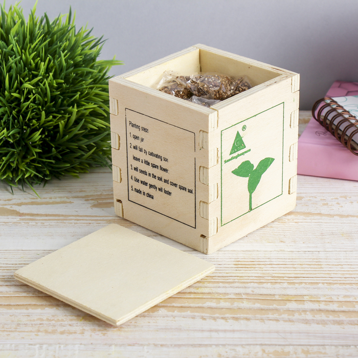 Растущая трава "Кубик" 8,5х7х7 см