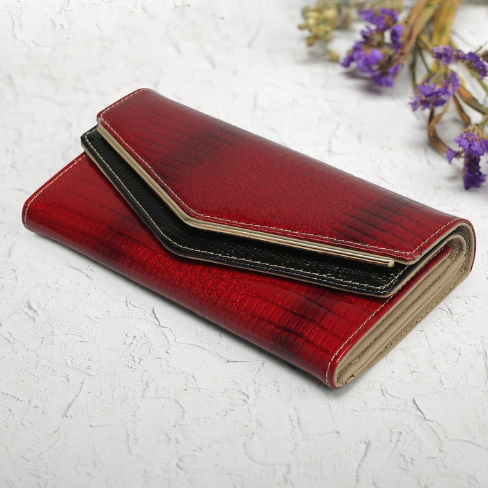 Кошелёк женский, 3 отдела, для монет, для карт на клапане, цвет красный