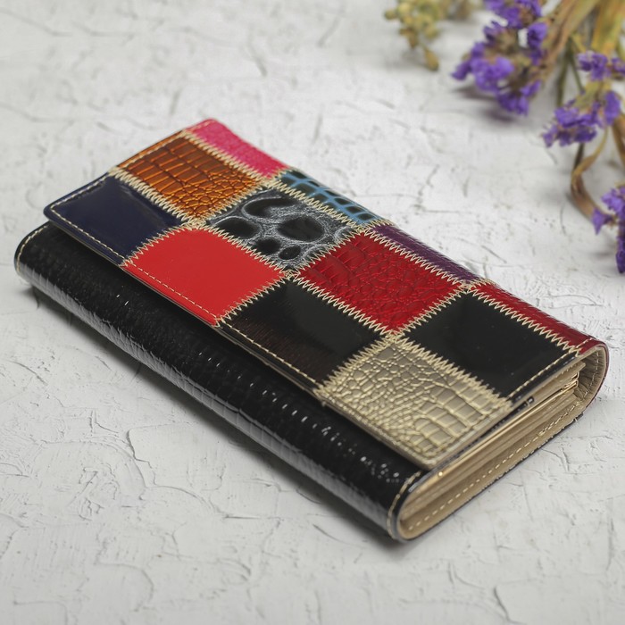 Кошелёк женский, 4 отдела, 2 отдела рамка, для карт на клапане, наружный карман, цвет чёрный