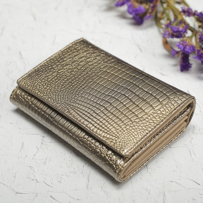 Кошелёк женский на клапане, 3 отдела, для монет, карт, наружный карман, цвет золотой