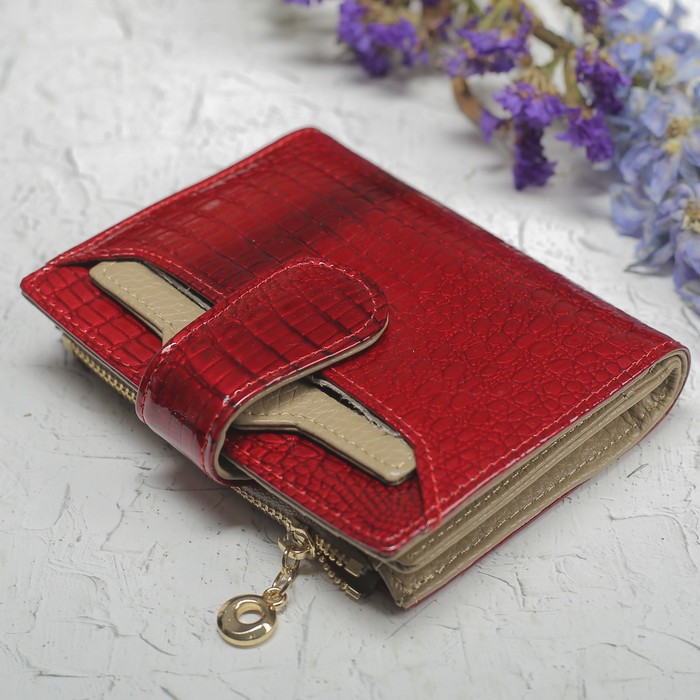 Кошелёк женский, отдел для монет, для карт на кнопке, наружный карман, цвет красный