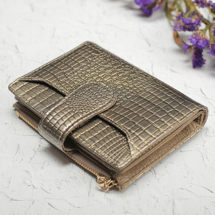 Кошелёк женский на кнопке, 1 отдел, для монет, карт, наружный карман, цвет золотой