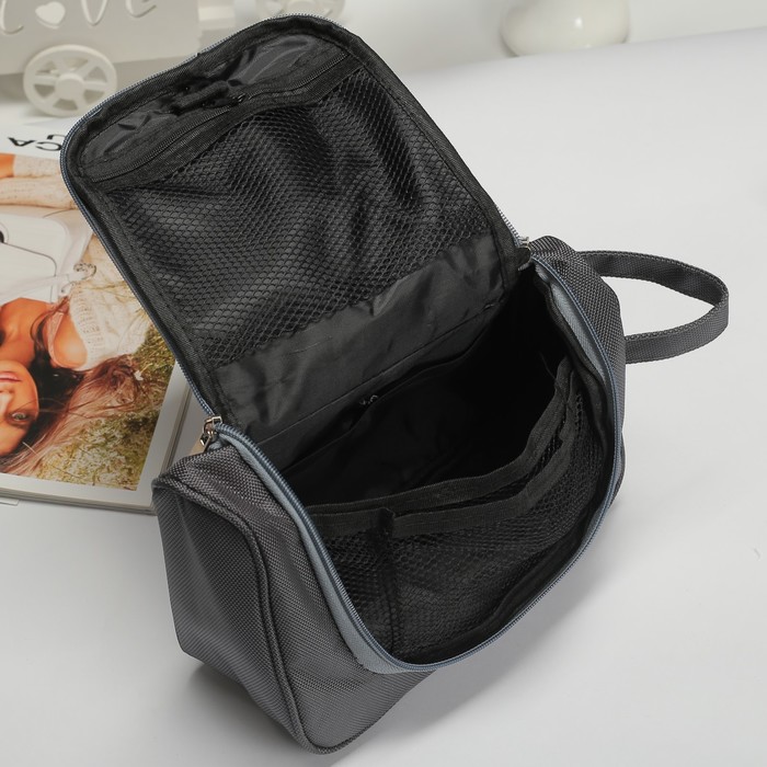 Косметичка-сумочка, отдел на молнии, цвет серый