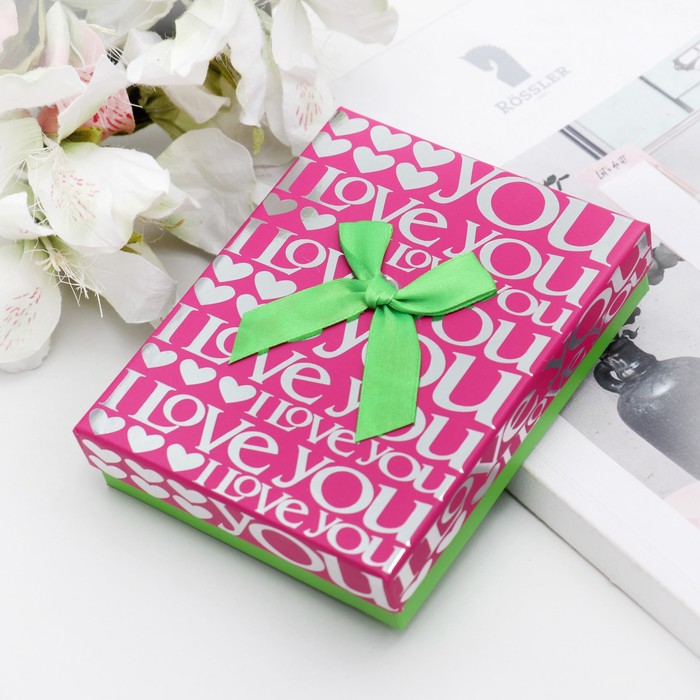 Коробка подарочная 10,5 х 13 х 3 см