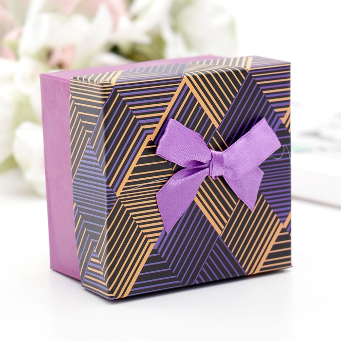 Коробка подарочная 9 х 9 х 6 см