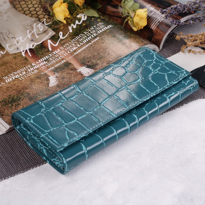 Кошелёк женский на клапане, 2 отдела, для кредиток, для монет, скат, цвет бирюзовый