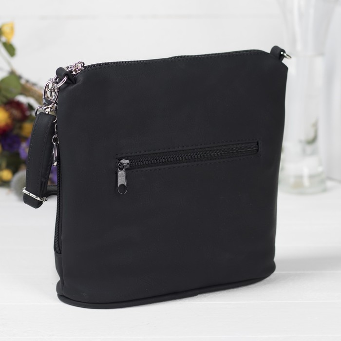 Сумка женская, отдел на молнии, наружный карман, цвет чёрный гладкий