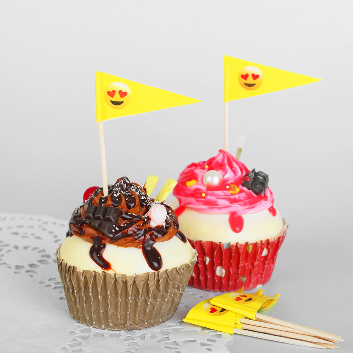 Шпажки "Влюбленный смайлик" (набор 24 шт)