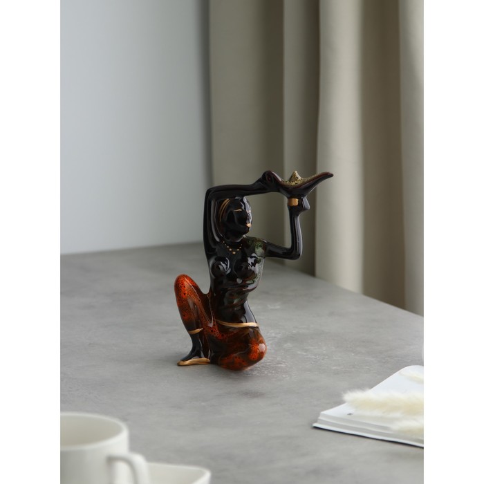 Сувенир-Сувенир-статуэтка средняя "Эфиопка с лампой"