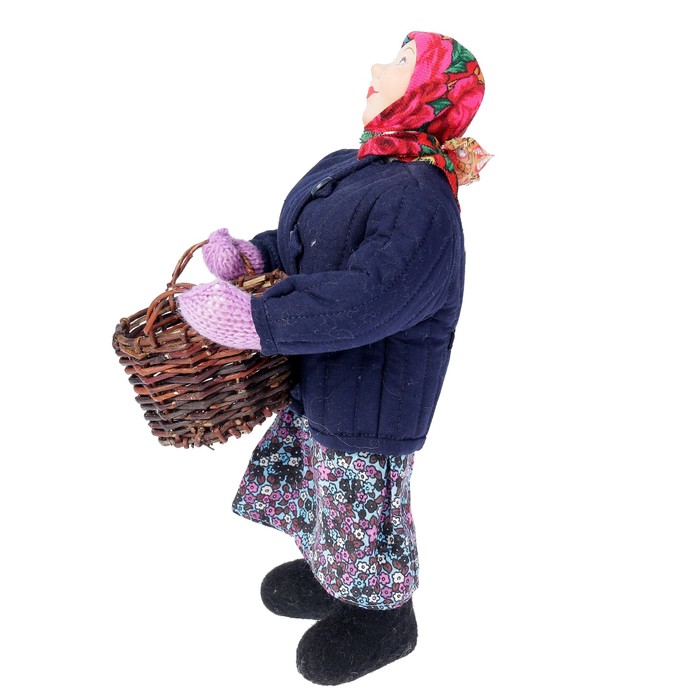 Сувенирная кукла "Баба с корзиной"