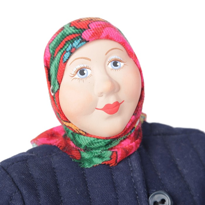 Сувенирная кукла "Баба с корзиной"