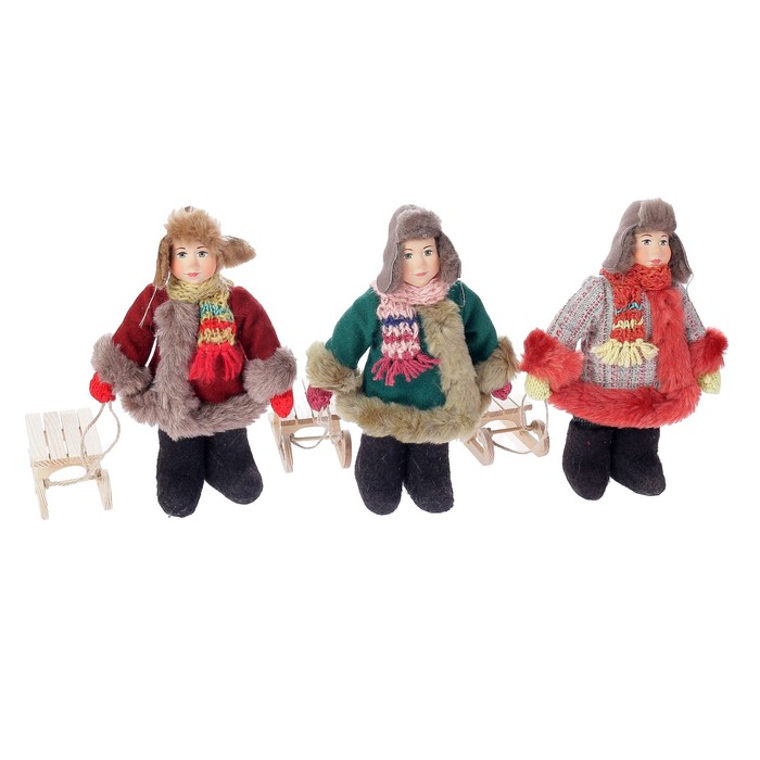 Новогодняя кукла "Мальчик в зимнем костюме с санками" 28 см (А2-16) МИКС