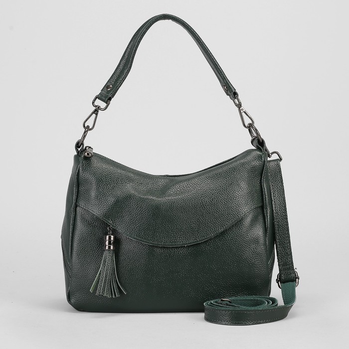 Сумка женская, отдел на молнии, 4 наружных кармана, длинный ремень, цвет зелёный
