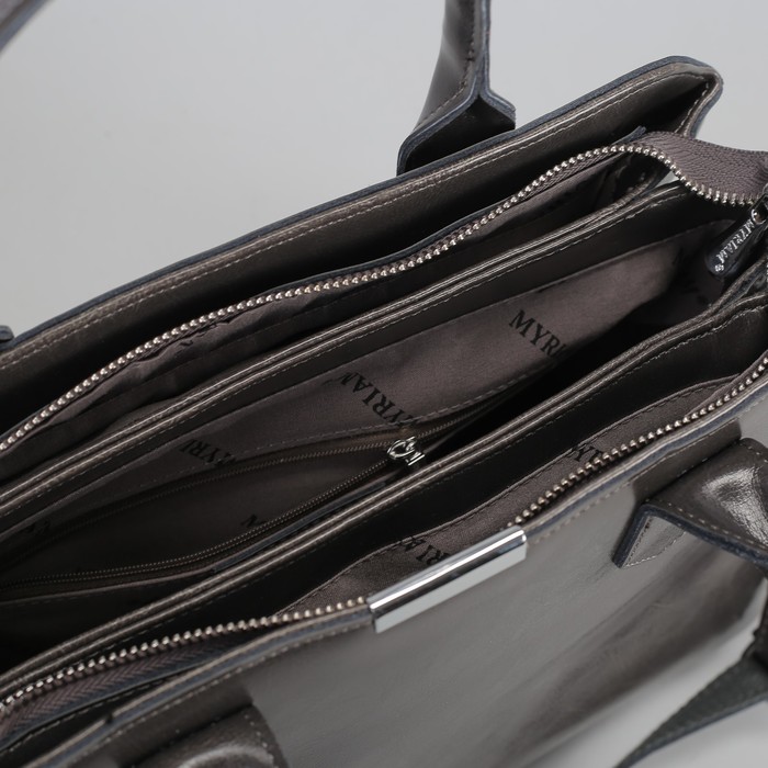 Сумка женская, 3 отдела на молнии, наружный карман, длинный ремень, цвет серый