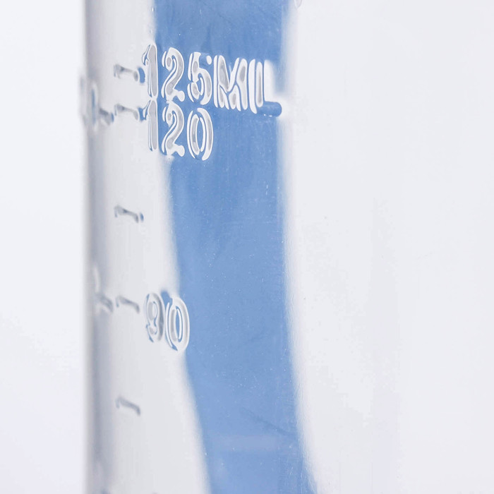 Бутылочка для кормления «Малыш из яйца» с ручками, классическая, 125 мл, от 0 мес., цвета МИКС