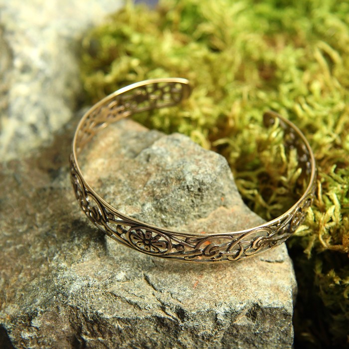 Браслет «Бесконечность» резной, латунь, диаметр 55-75 мм