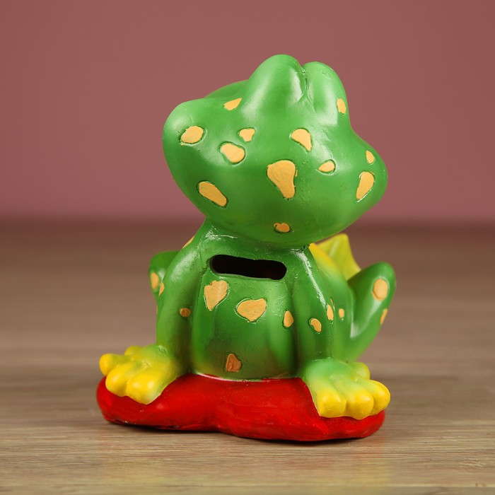 Копилка "Лягушонок на сердечке" 14см