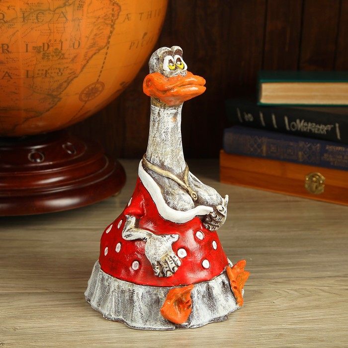 Статуэтка "Гусыня с декольте" забавная, 25см