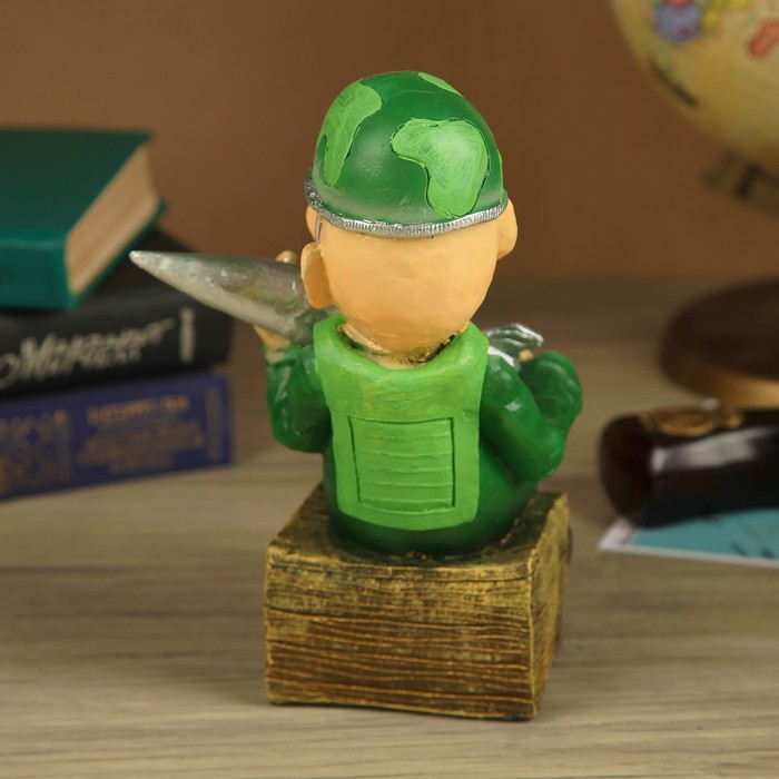 Статуэтка "Солдат с ракетой" 21см