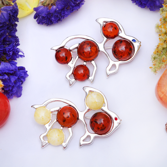 Брошь "Янтарь" золотая рыбка, цвет МИКС в посеребрении