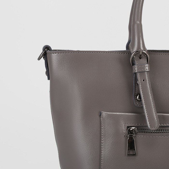 Сумка женская, отдел с перегородкой на молнии, наружный карман, длинный ремень, цвет серый