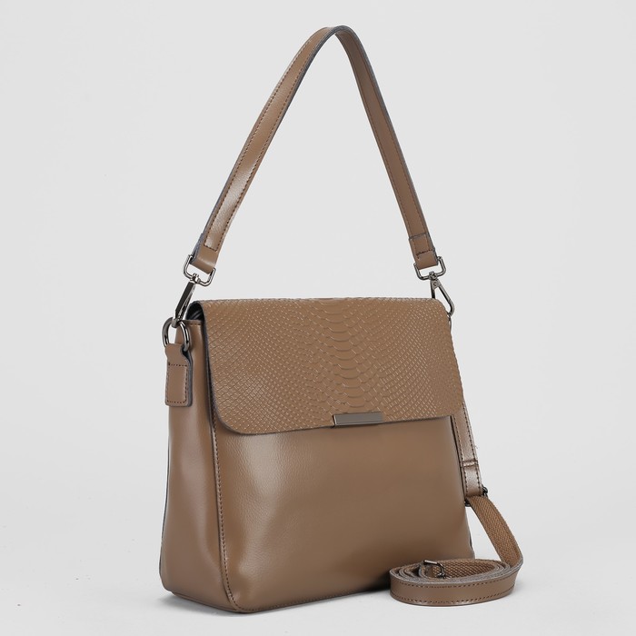 Сумка женская, отдел с перегородкой на молнии, наружный карман, длинный ремень, цвет хаки