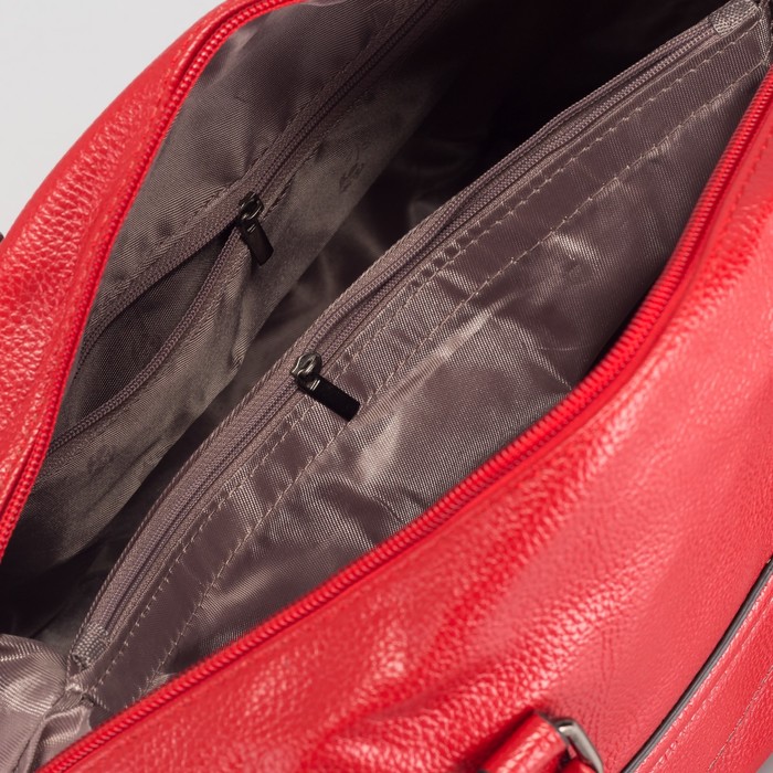 Сумка женская, отдел с перегородкой на молнии, 2 наружных кармана, длинный ремень, цвет красный