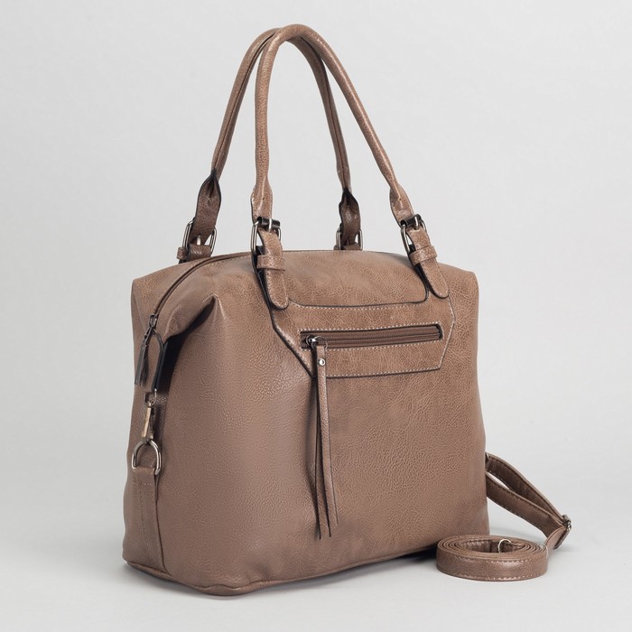 Сумка женская, отдел на молнии, 2 наружных кармана, длинный ремень, цвет пудровый