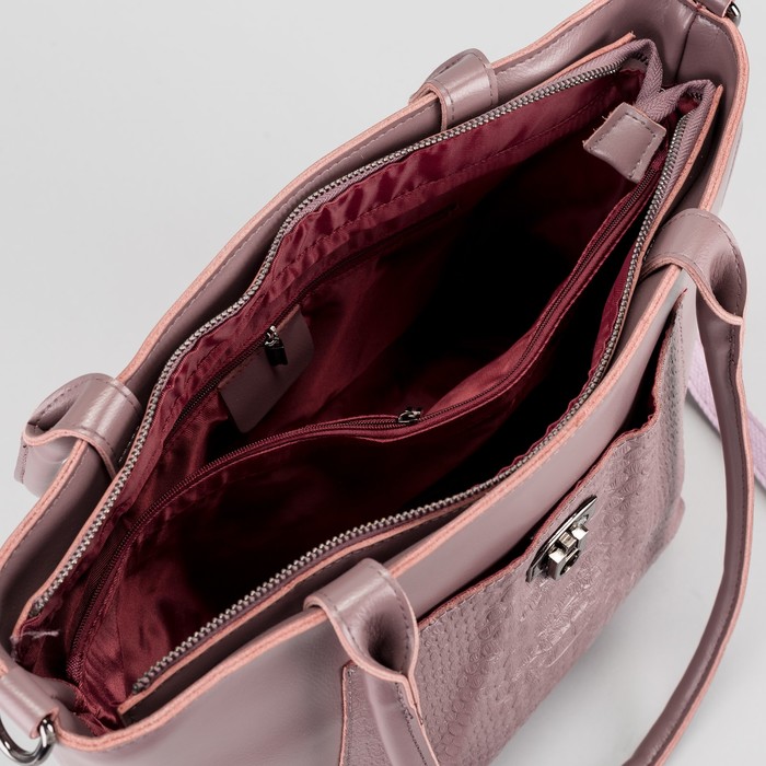 Сумка женская, отдел с перегородкой, 2 наружных кармана, длинный ремень, цвет пудровый