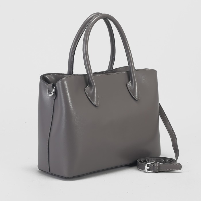 Сумка женская, отдел с перегородкой на молнии, длинный ремень, цвет серый