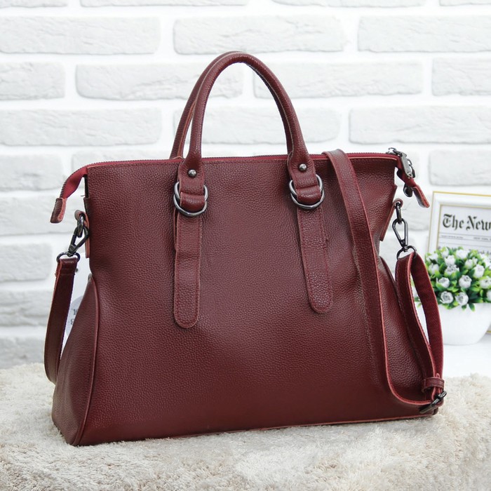 Сумка женская, отдел с перегородкой на молнии, наружный карман, длинный ремень, цвет бордовый