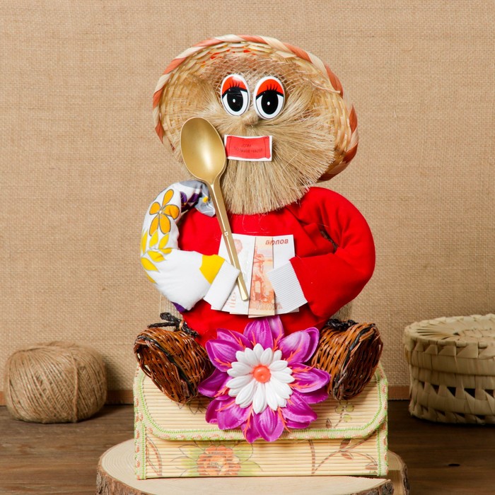 Оберег «Домовой», на сундучке, 25х18х38 см