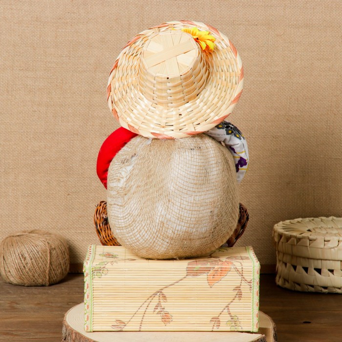 Оберег «Домовой», на сундучке, 25х18х38 см