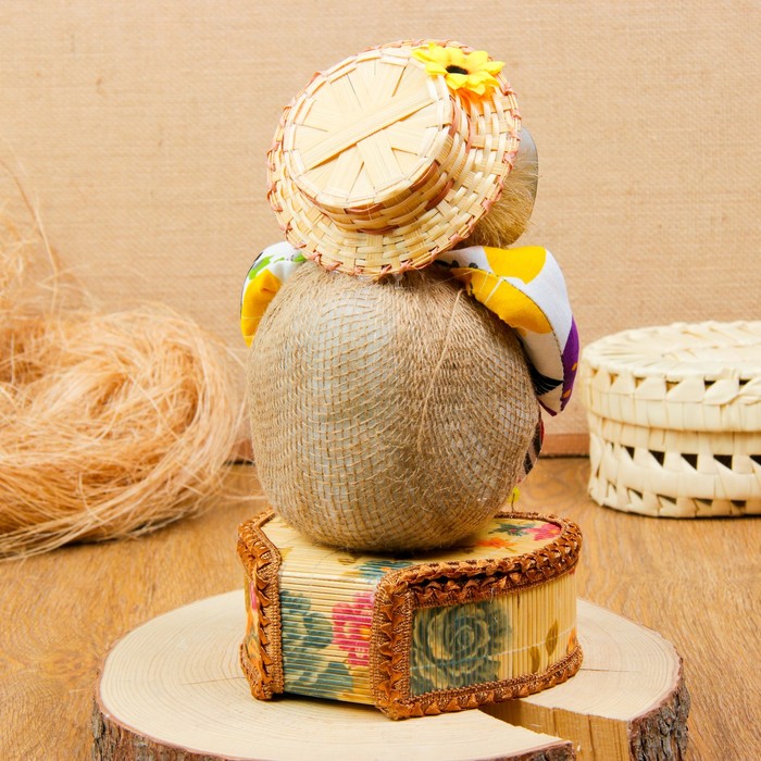 Оберег «Домовой», на сундучке, 15х9х26,5 см