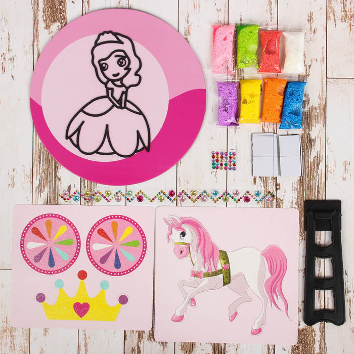 Аппликация шариковым пластилином "Карета №1" 8 цветов по 4 гр, подставка, стразы