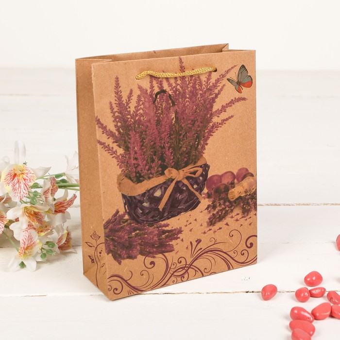 Пакет крафт "Лавандовый букет", 19 х 8 х 24 см
