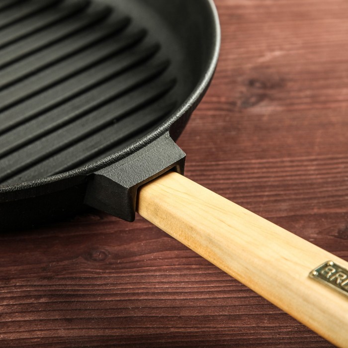 Сковорода чугунная гриль ТМ "BRIZOLL" 260х40 ручка "КЛАССИК"