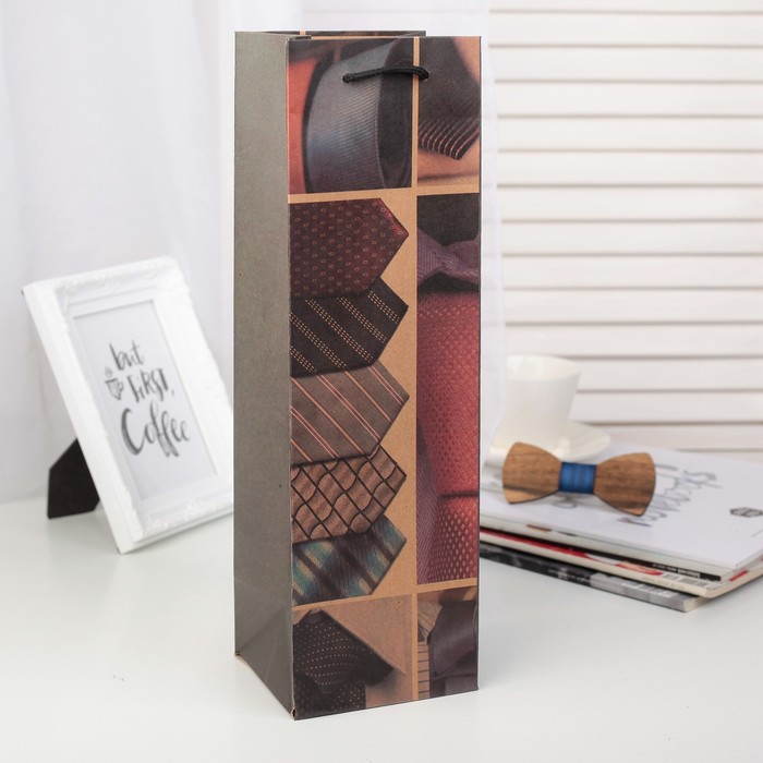 Пакет подарочный под бутылку "Галстуки", 11 х 10 х 36 см