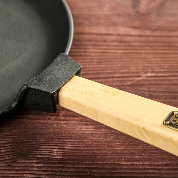 Сковорода чугунная блинная BRIZOLL, ручка "Классик", 24 х 1,5 см