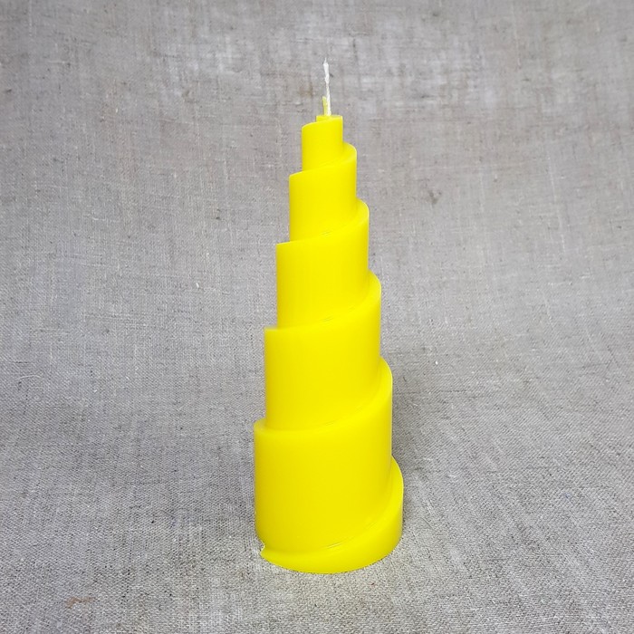 Свеча пирамида "Рожок" 7,8х7,5х20,8 желтый