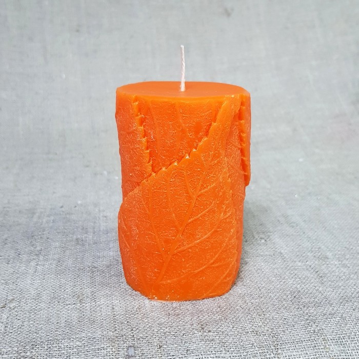 Свеча пирамида "Цилиндр из листьев" 6,8х6х10 оранжевая