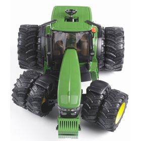 

Трактор John Deere 7930, с двойными колёсами