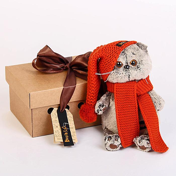 Мягкая игрушка "Басик" в вязаной шапке и шарфе, 19 см