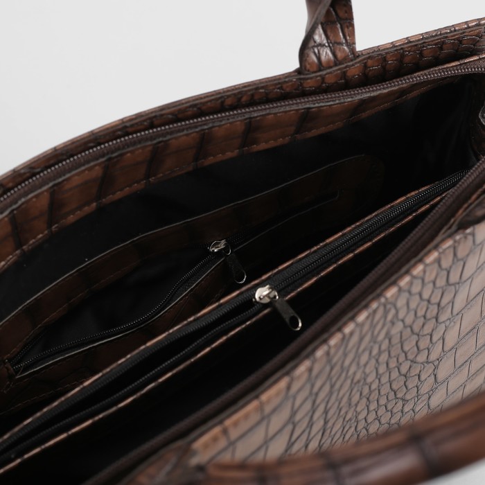 Сумка женская, 1 отдел на молнии, наружный карман, крокодил, цвет светло-коричневый