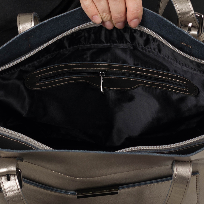 Сумка женская, отдел на молнии, 2 наружных кармана, цвет серебристый