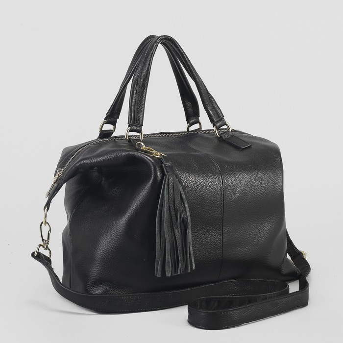 Сумка женская, отдел на молнии, наружный карман, длинный ремень, цвет чёрный