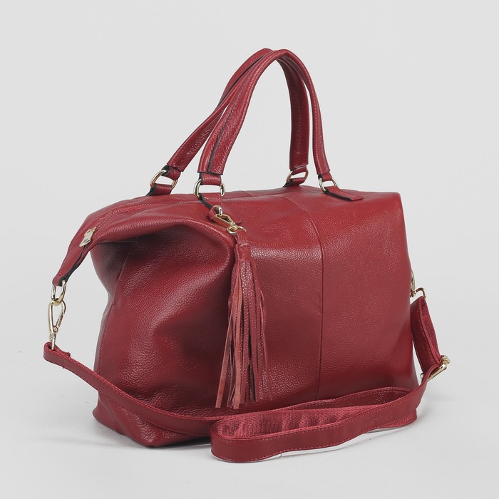 Сумка женская, отдел на молнии, наружный карман, длинный ремень, цвет красный