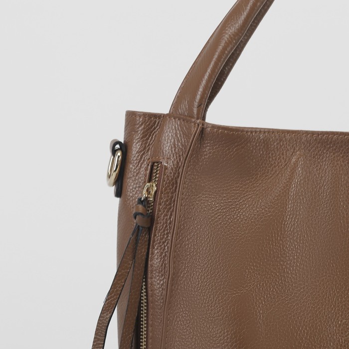 Сумка женская, 1 отдел с перегородкой, 3 наружных кармана, длинный ремень, цвет коричневый