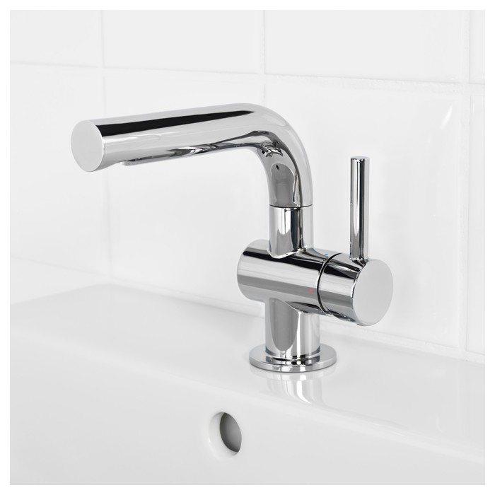 Смеситель для раковины СВЕНШЕР с выпуском, хромированный